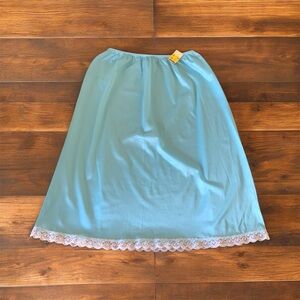 Vintage Warner’s Robin’s Egg Blue Half Slip Lace Trim Nylon Size 25” Length